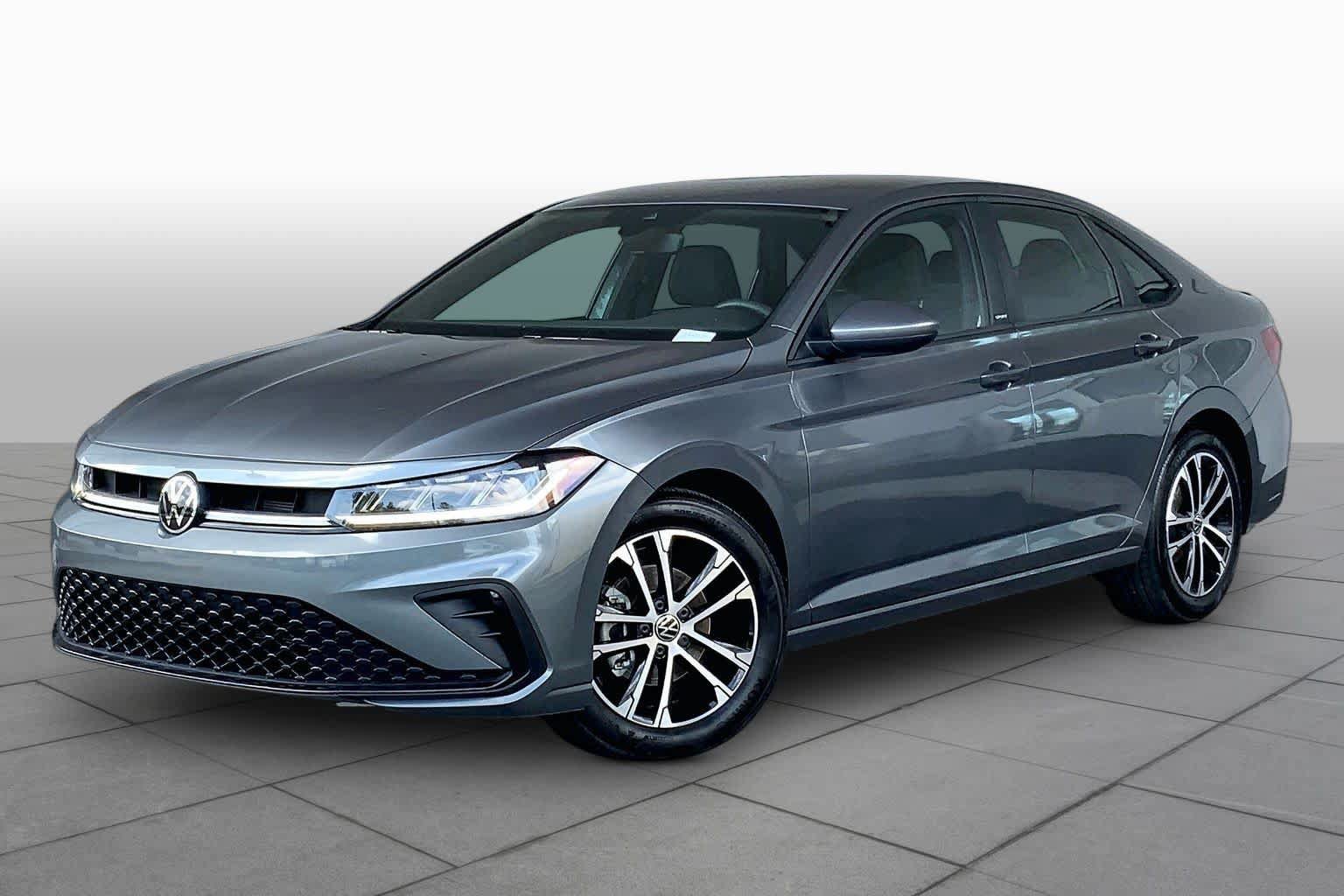 Used 2026 Volkswagen Jetta Sport FWD image 2