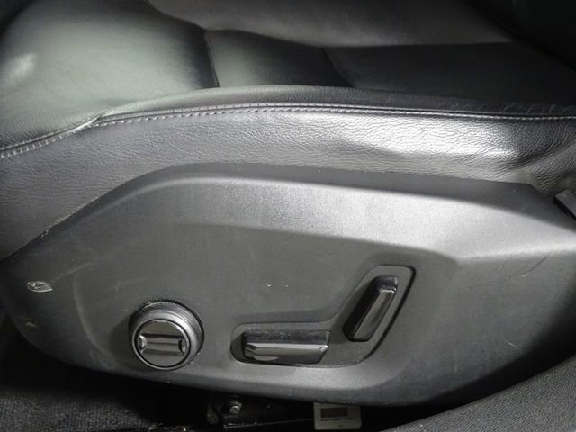 Used 2019 Volvo S60 T5 Momentum w/ Multimedia Package image 23