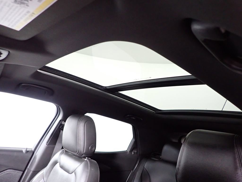 Used 2021 Chevrolet TrailBlazer ACTIV w/ Sun and Liftgate Package image 7