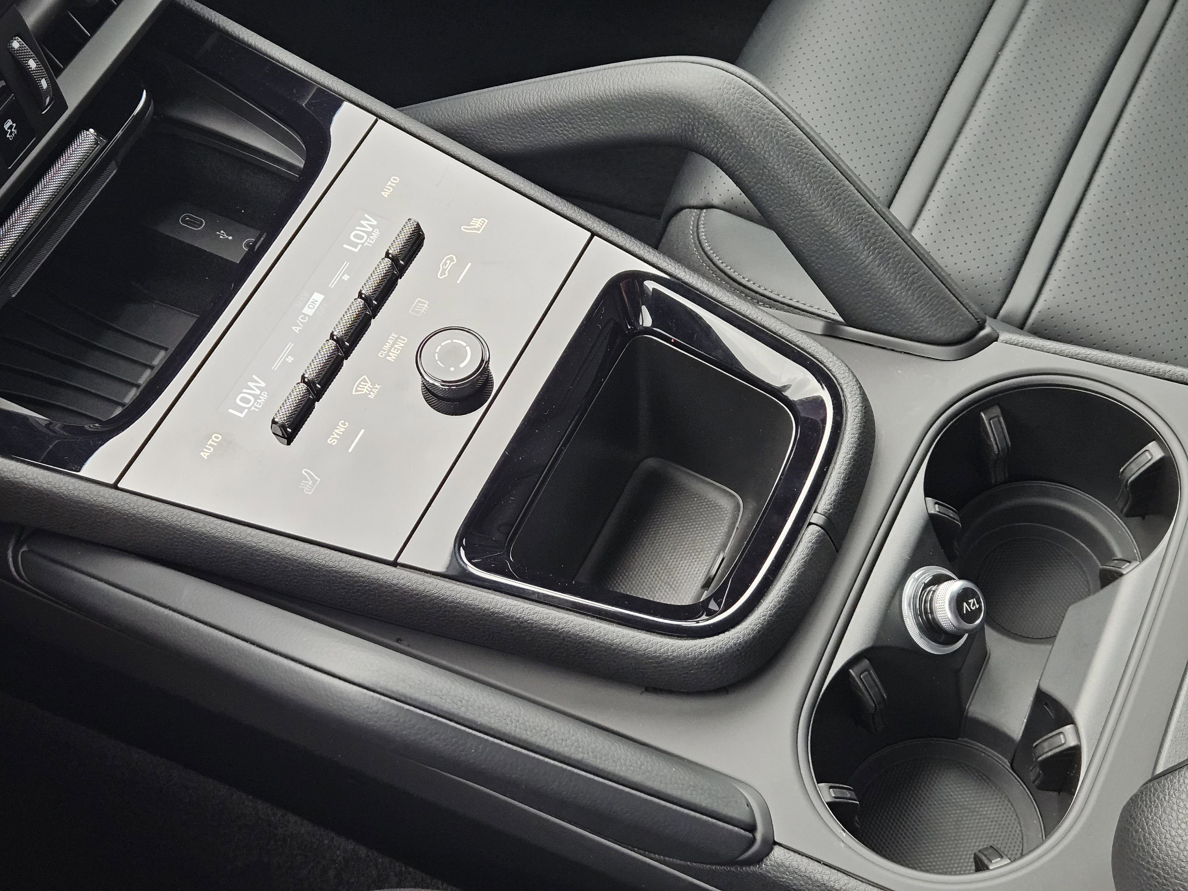 Certified 2026 Porsche Cayenne Coupe image 20