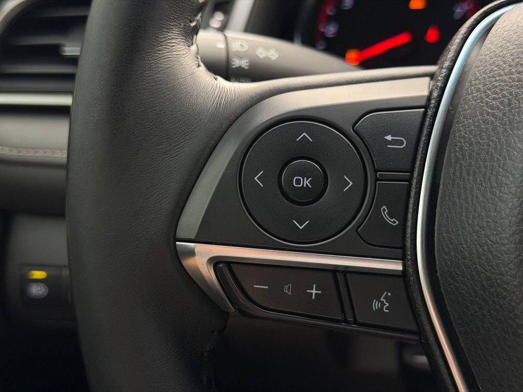 Used 2019 Toyota Camry XSE FWD image 28