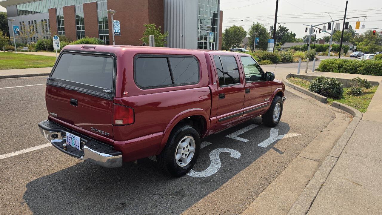 Used 2001 Chevrolet S10 Pickup LS AWD/4WD image 5