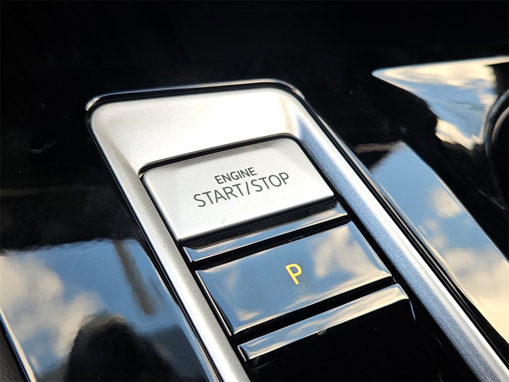 New 2026 Volkswagen Atlas Cross Sport SEL image 18