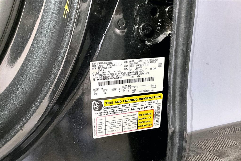 Used 2023 Ford Expedition Max Limited image 31