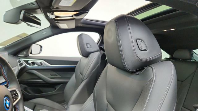 Used 2025 BMW i4 M50 w/ Premium Package image 33