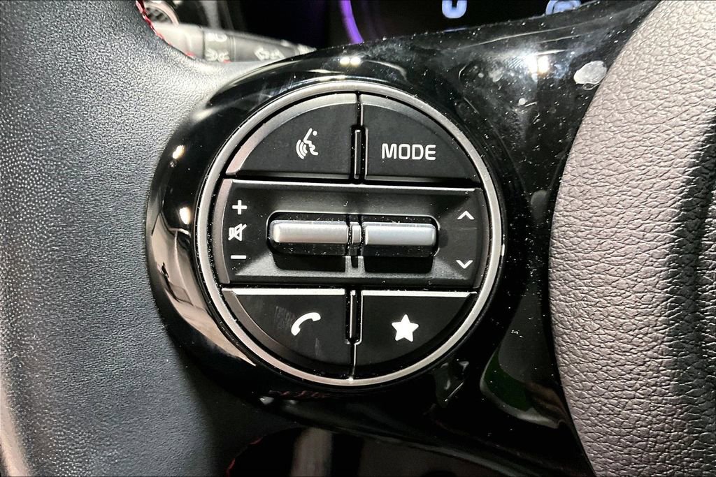 Used 2024 Kia Soul GT-Line image 24