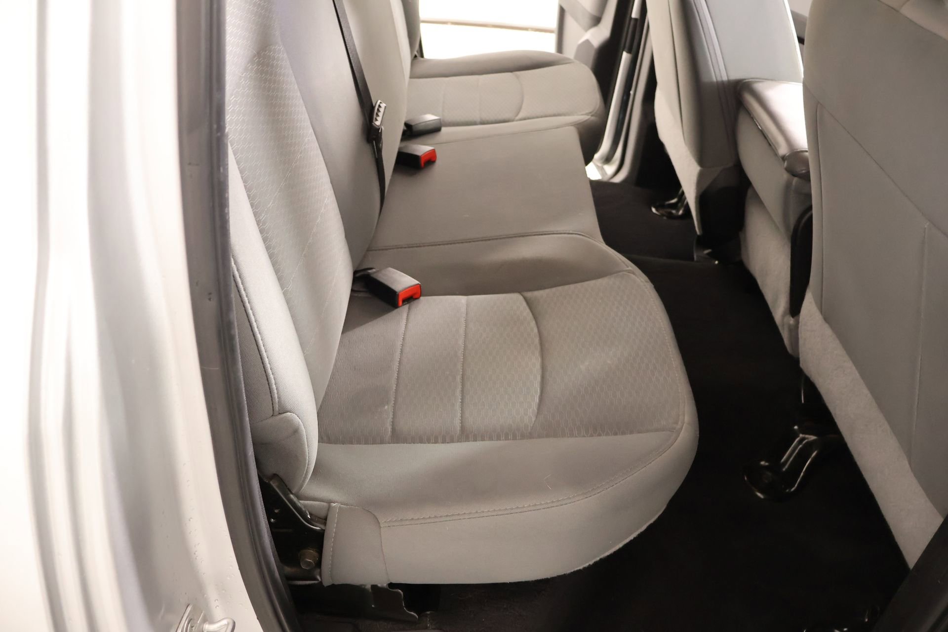 Used 2018 RAM 1500 Classic SLT image 13