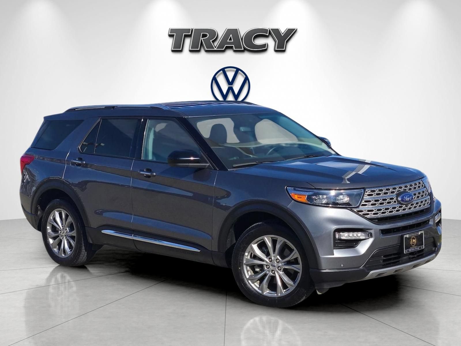 Used 2024 Ford Explorer Limited AWD/4WD image 2