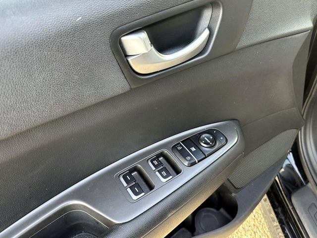 Used 2020 Kia Optima S image 14