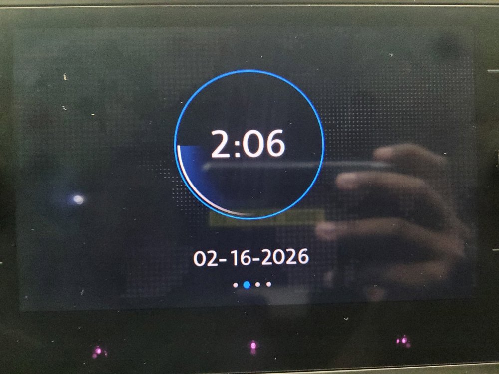 Used 2020 Volkswagen Atlas Cross Sport SE w/ Panoramic Sunroof Package image 25