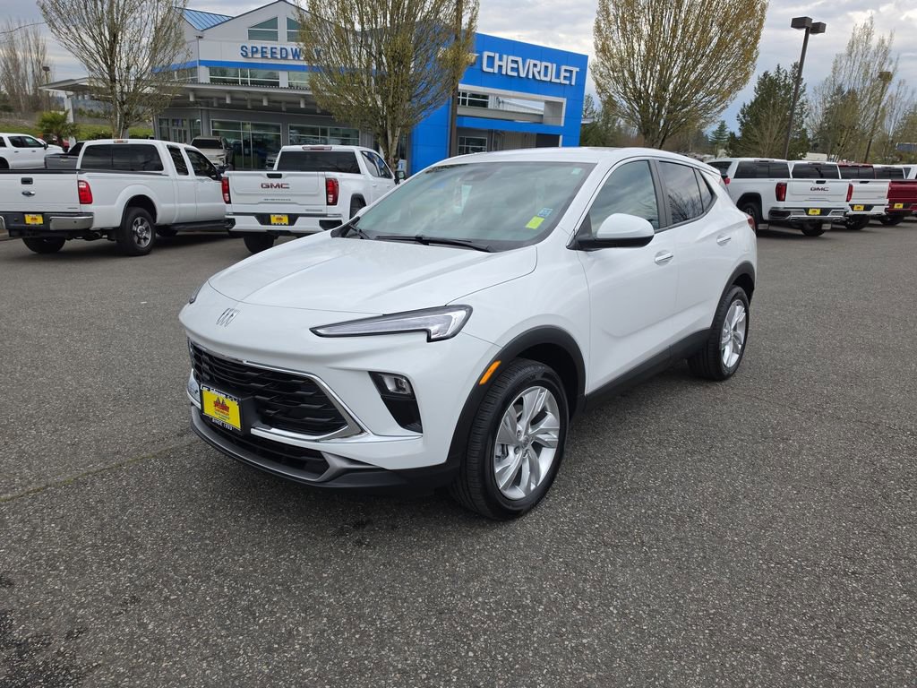 Certified 2024 Buick Encore GX Preferred w/ Comfort Package image 5