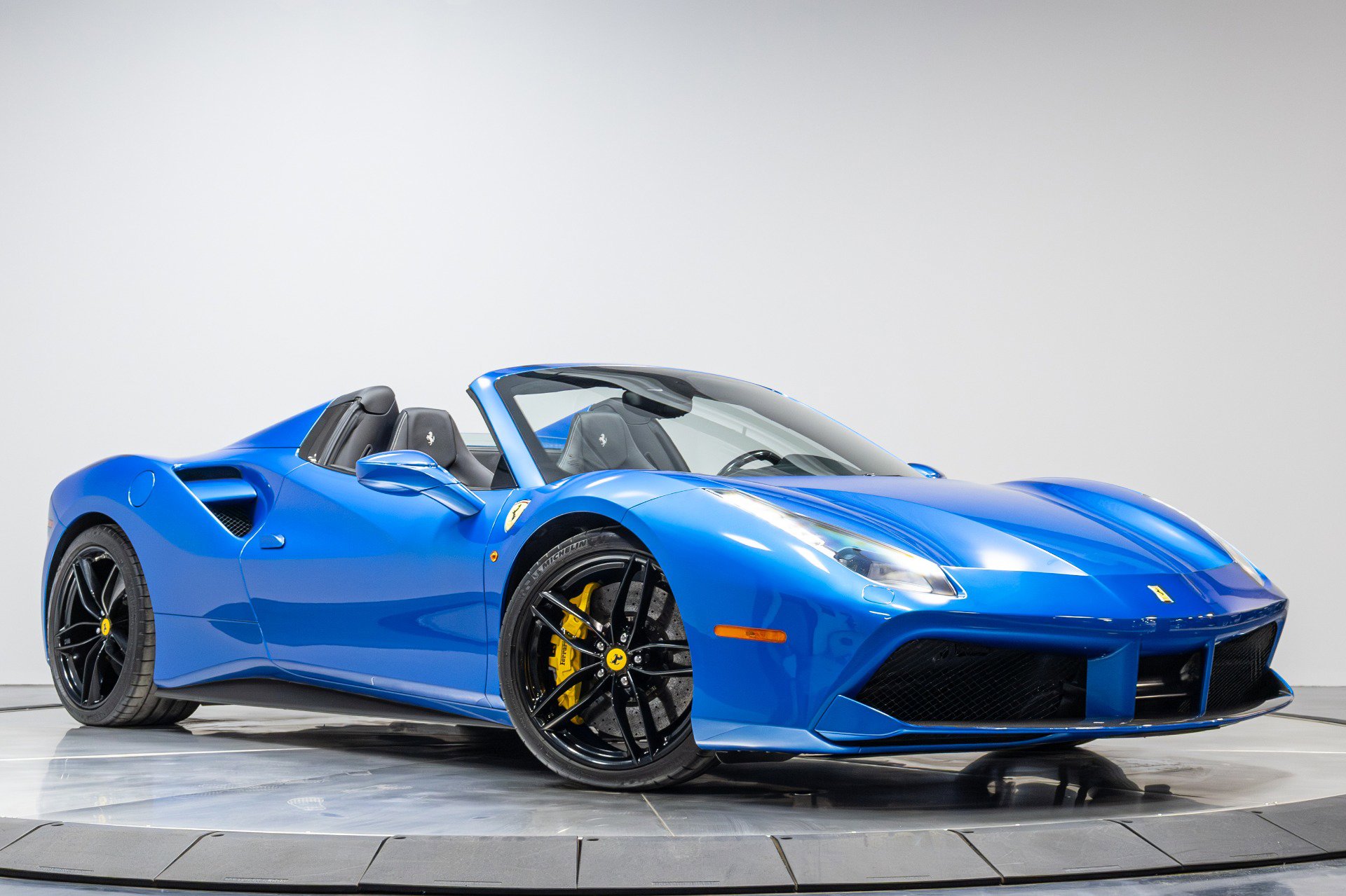 Used 2016 Ferrari 488 Spider image 53