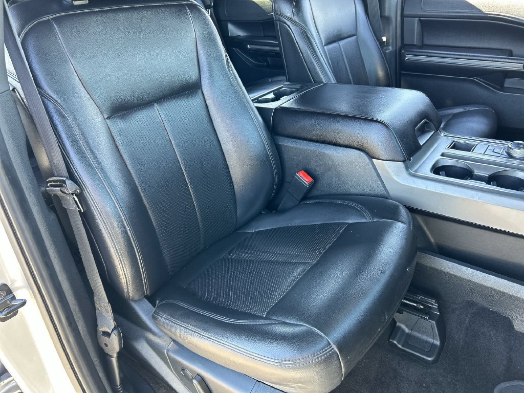 Used 2020 Ford Expedition XLT w/ Equipment Group 201A RWD image 28