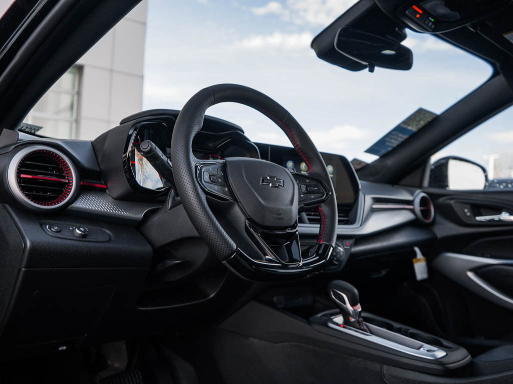 New 2026 Chevrolet Trax RS w/ Sunroof Package FWD image 17