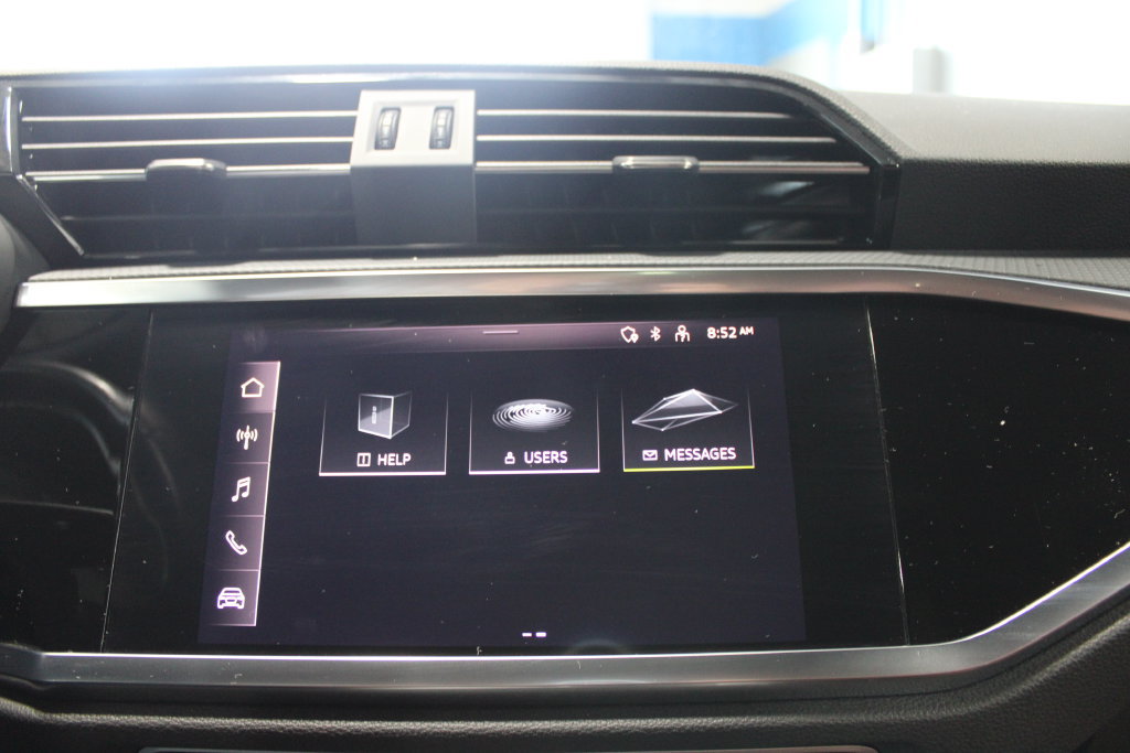Used 2022 Audi Q3 2.0T Premium Plus w/ Premium Plus Package AWD/4WD image 19