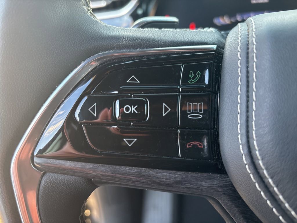 Certified 2023 Jeep Grand Cherokee Overland w/ Luxury Tech Group IV image 25