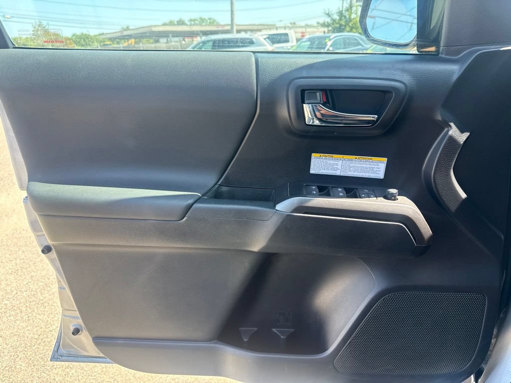 Used 2020 Toyota Tacoma TRD Off-Road w/ Technology Package AWD/4WD image 14