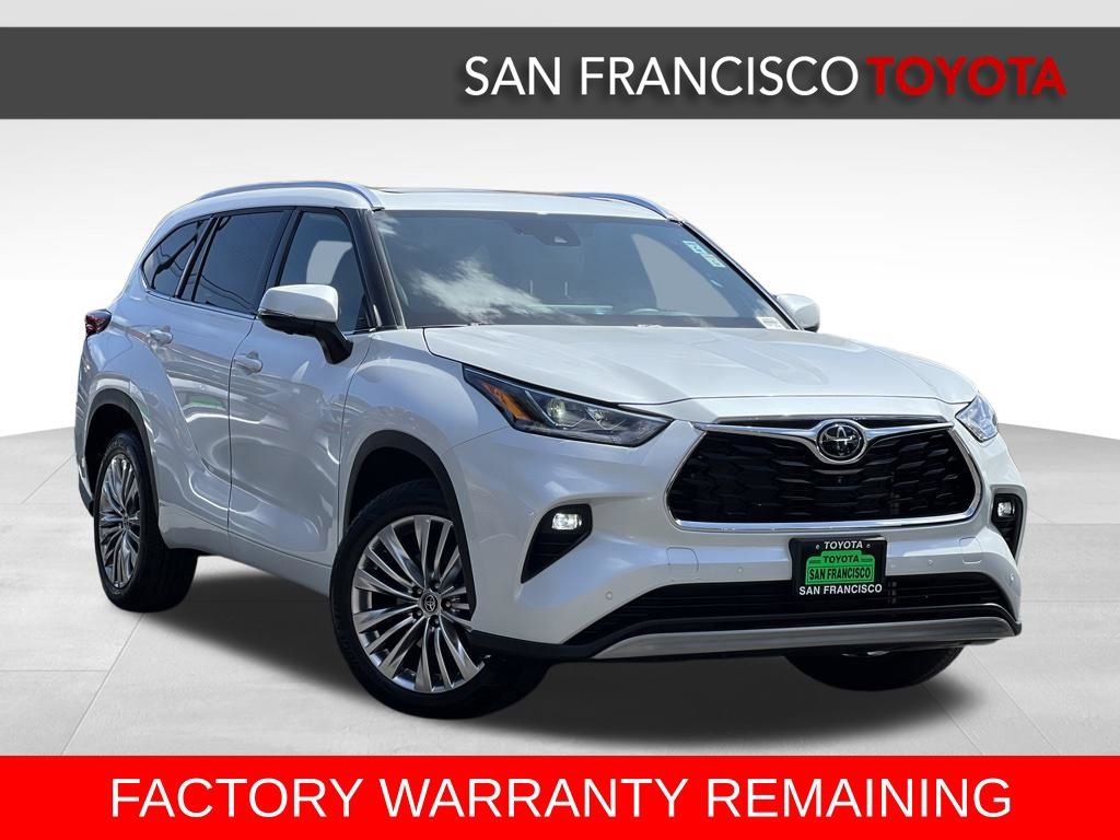 Used 2023 Toyota Highlander Platinum FWD image 7