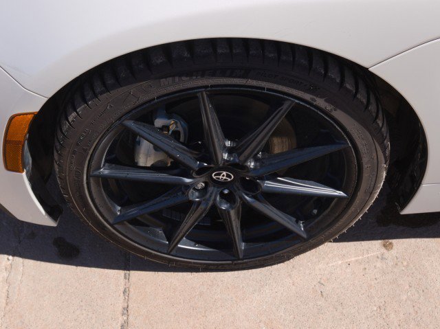 Used 2025 Toyota GR86 Premium w/ ALL Weather Mat Package (TMS) image 11