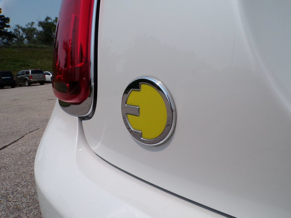 Used 2024 MINI Cooper SE FWD image 16