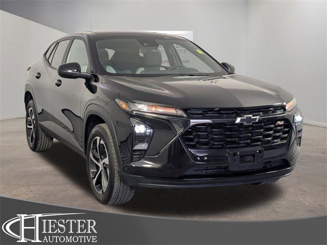 Certified 2024 Chevrolet Trax RS image 1