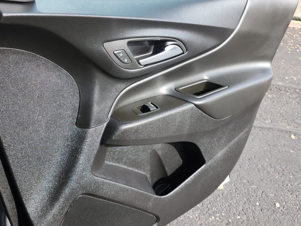 Used 2023 Chevrolet Equinox LT w/ Driver Convenience Package image 16