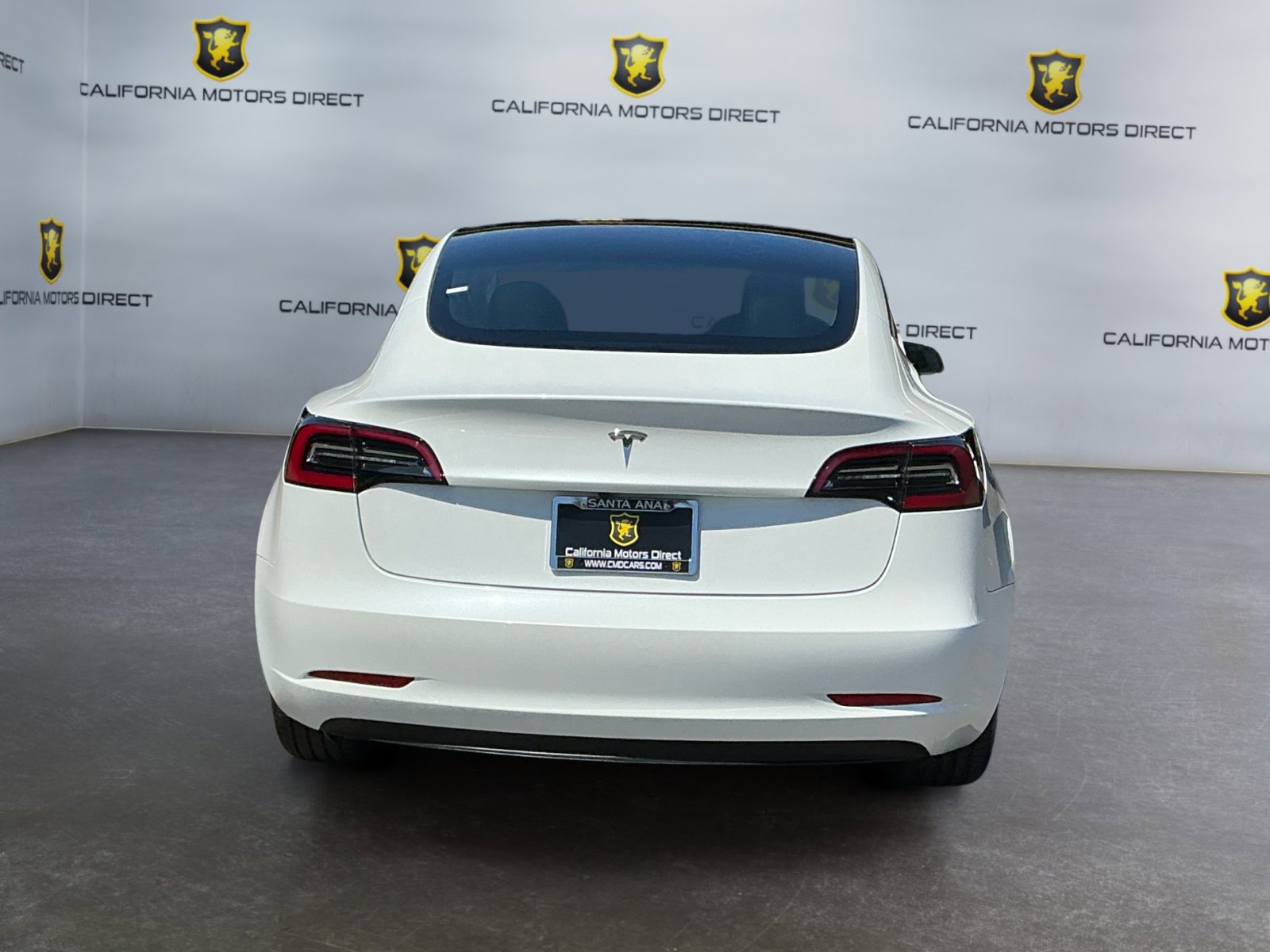 Used 2023 Tesla Model 3 Standard Range image 5