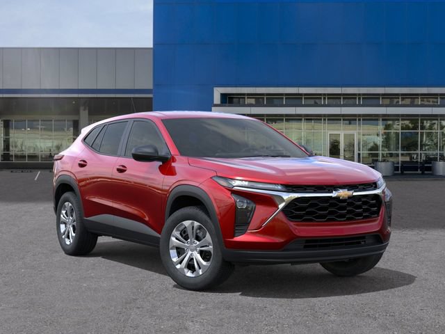 New 2026 Chevrolet Trax LS w/ Driver Confidence Package FWD image 7