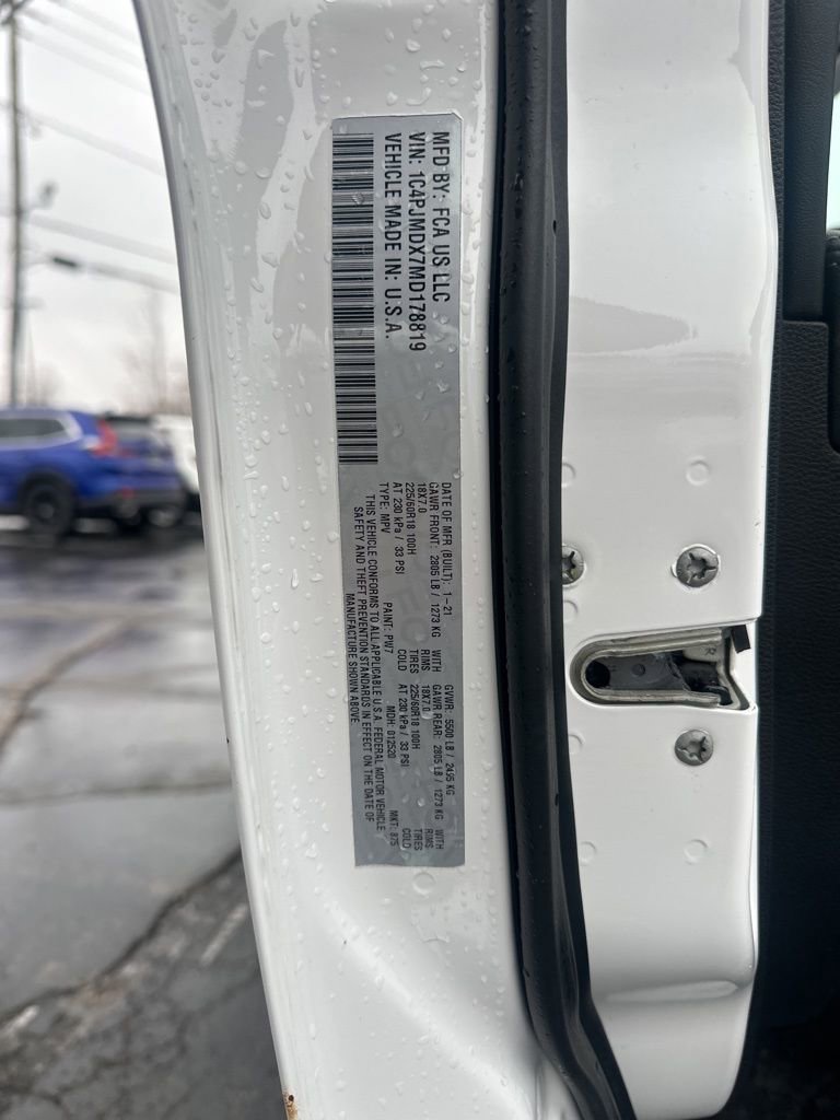 Used 2021 Jeep Cherokee Limited image 44