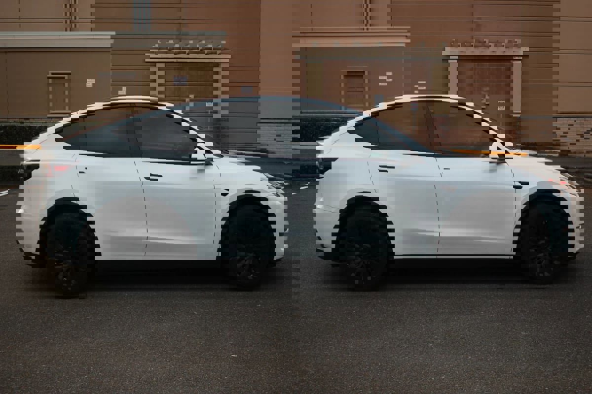 Used 2020 Tesla Model Y Long Range image 4