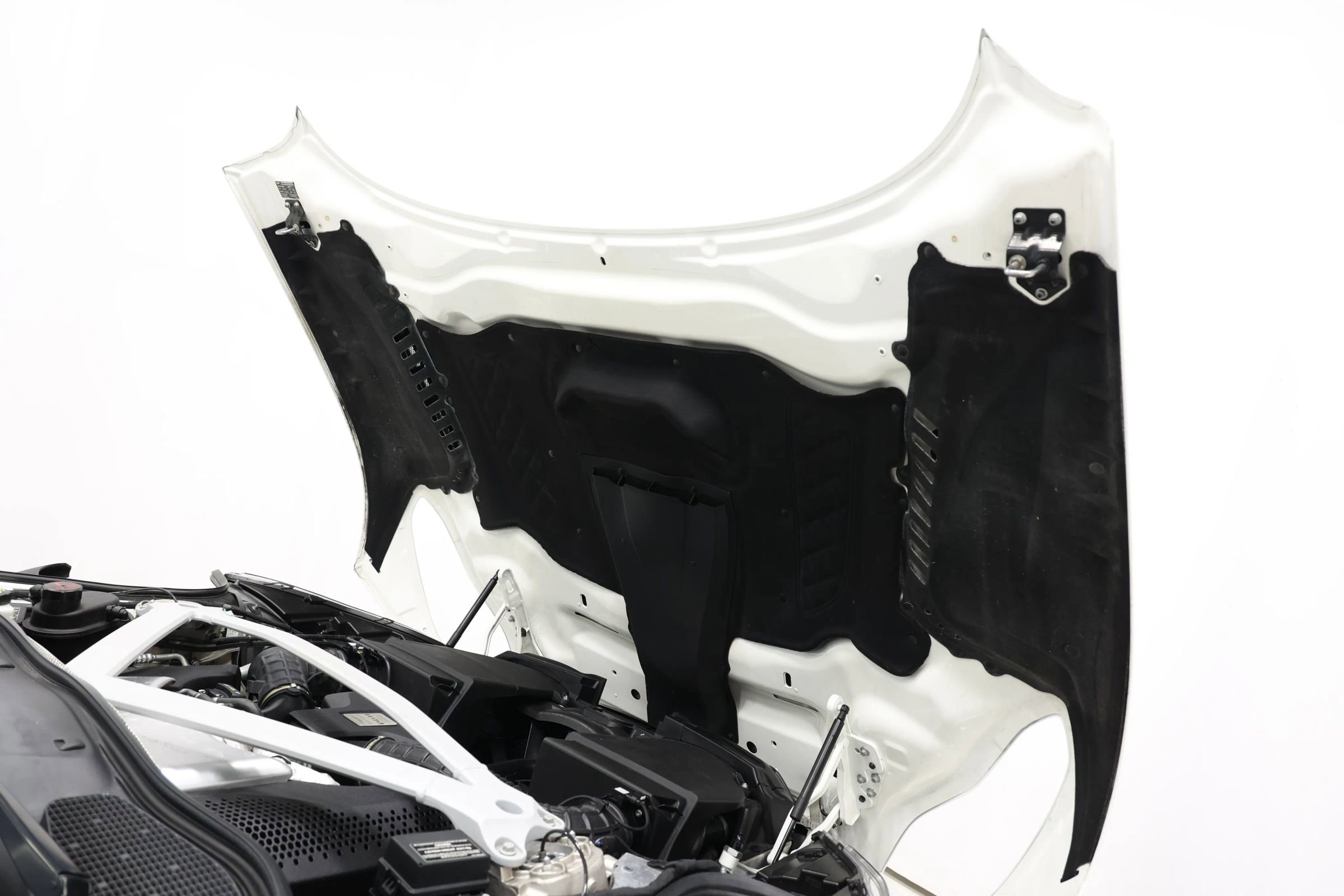 Used 2018 Aston Martin DB11 Coupe image 83