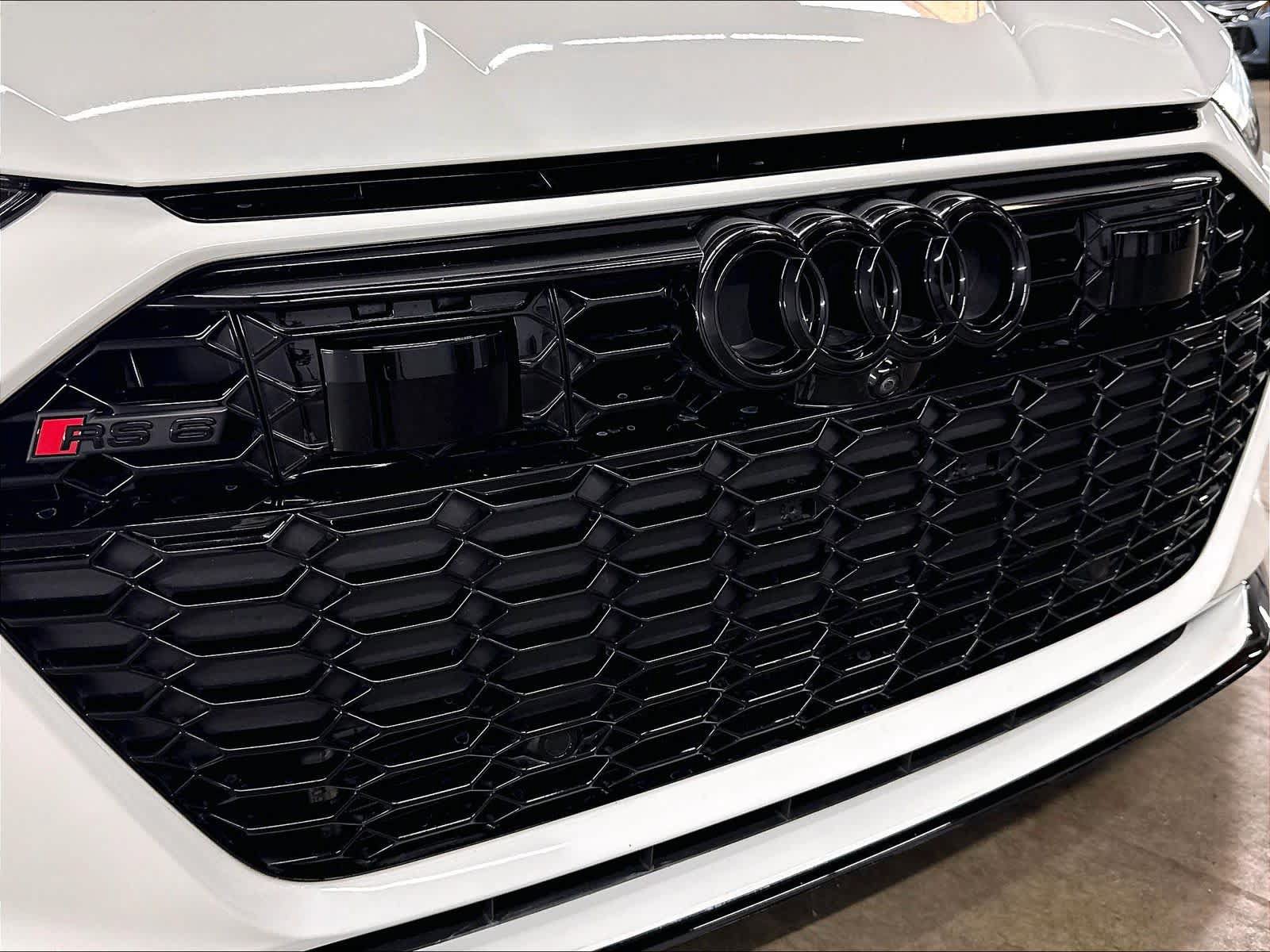 Used 2024 Audi RS 6 performance AWD/4WD image 32