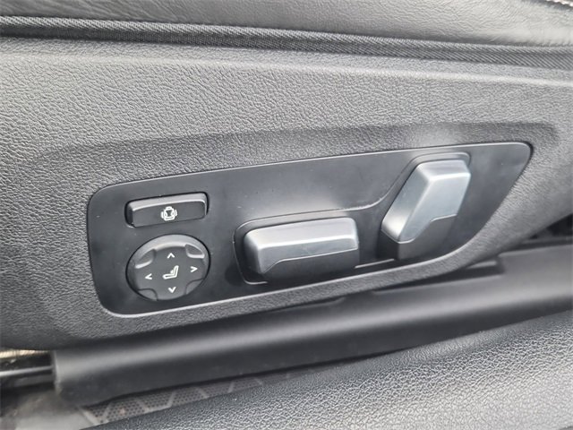 Used 2023 BMW M850i xDrive Convertible image 19