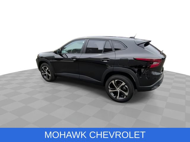 Used 2025 Chevrolet Trax RS w/ Driver Confidence Package image 7