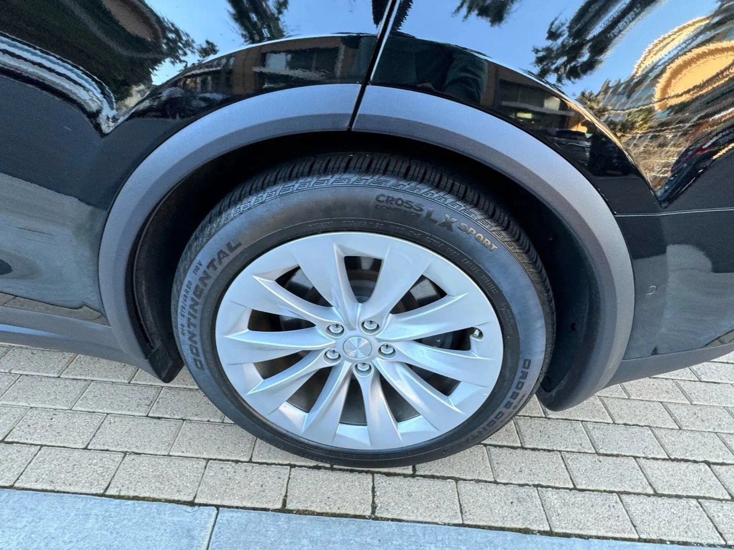 Used 2018 Tesla Model X 100D AWD/4WD image 45
