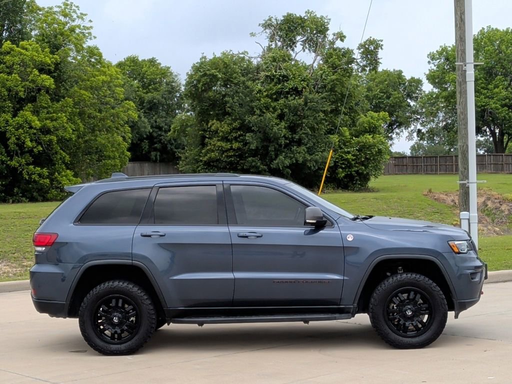 Used 2021 Jeep Grand Cherokee Trailhawk w/ Trailhawk Luxury Group AWD/4WD image 9