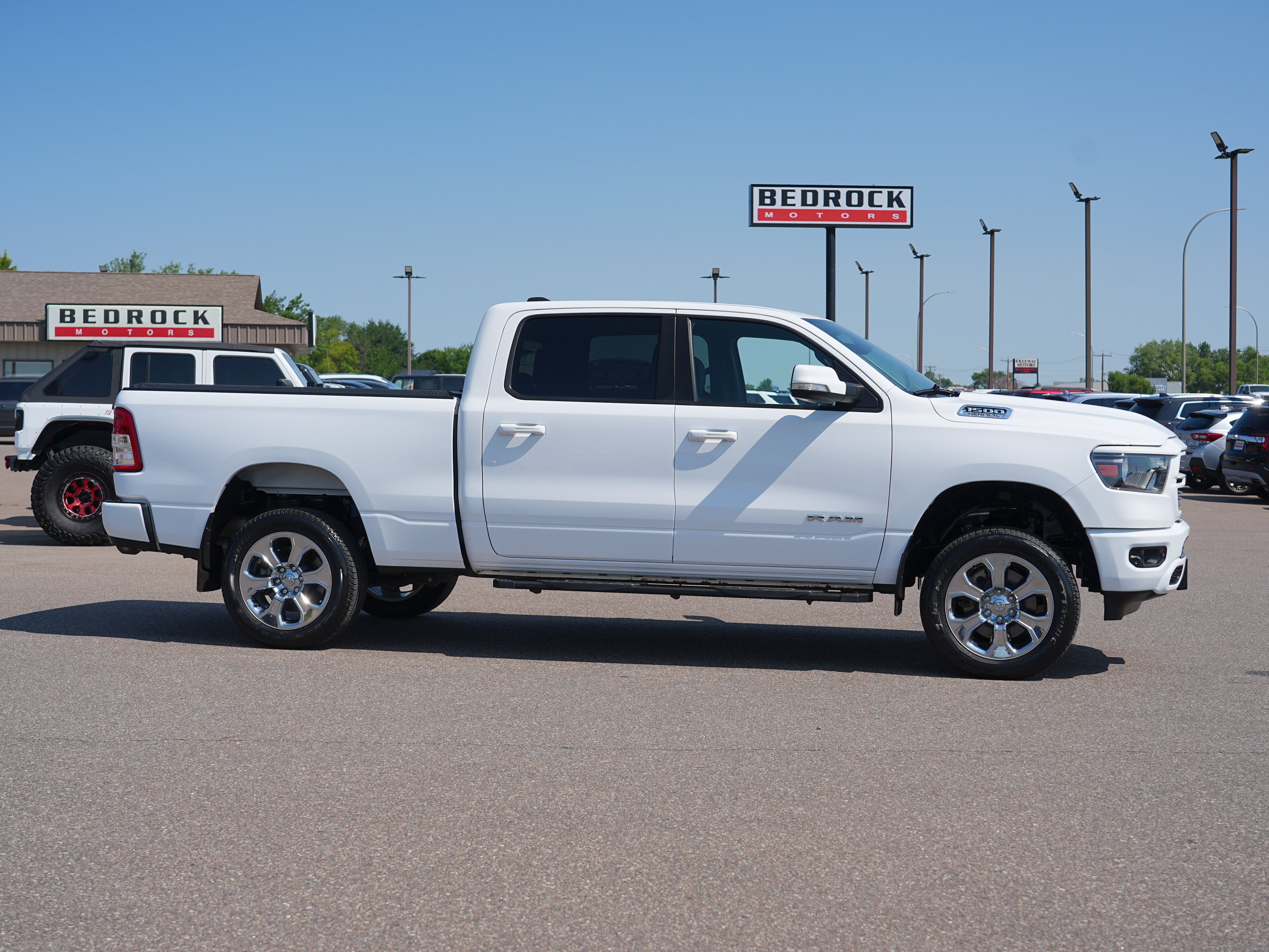 Used 2021 RAM 1500 Big Horn AWD/4WD image 2