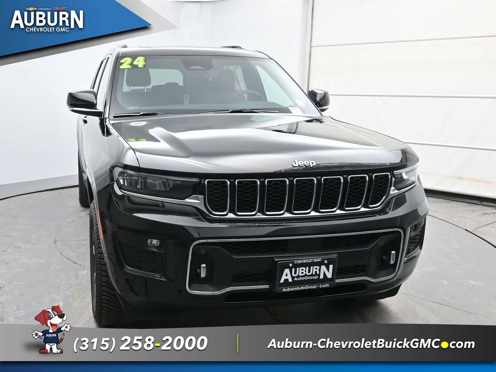 Used 2024 Jeep Grand Cherokee L Overland w/ Trailer Tow Package image 3