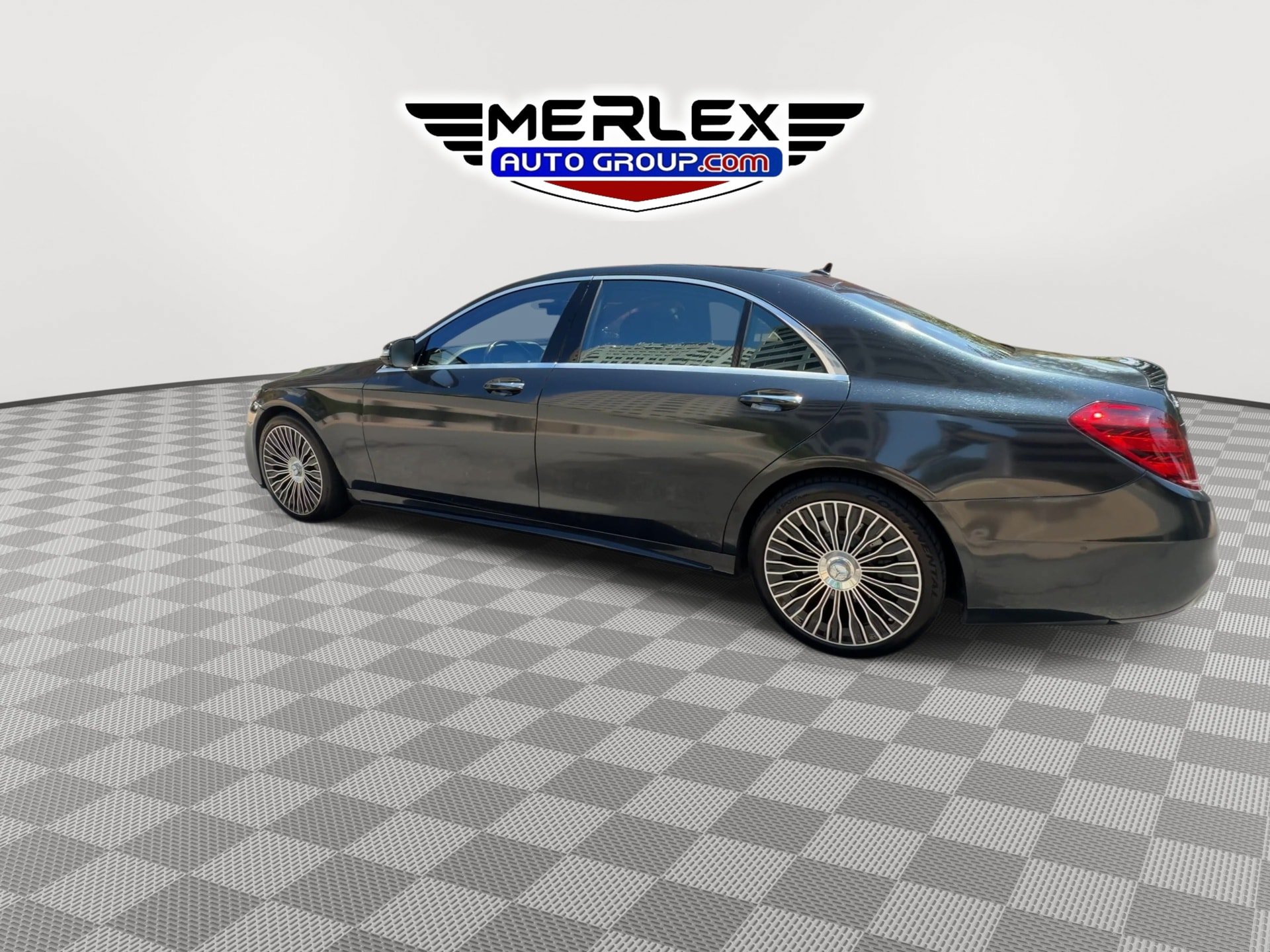 Used 2019 Mercedes-Benz S 560 4MATIC Sedan image 6