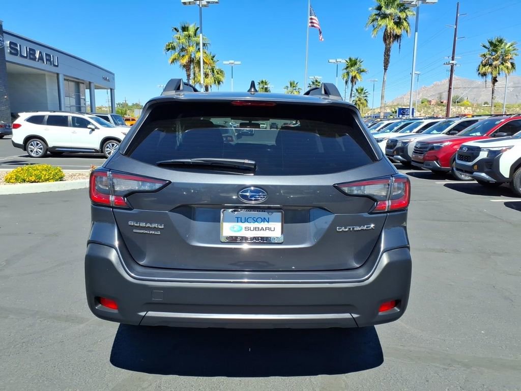 Used 2024 Subaru Outback Premium image 11