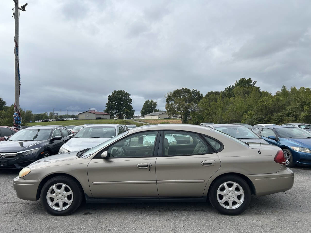 Used 2006 Ford Taurus SEL FWD image 15