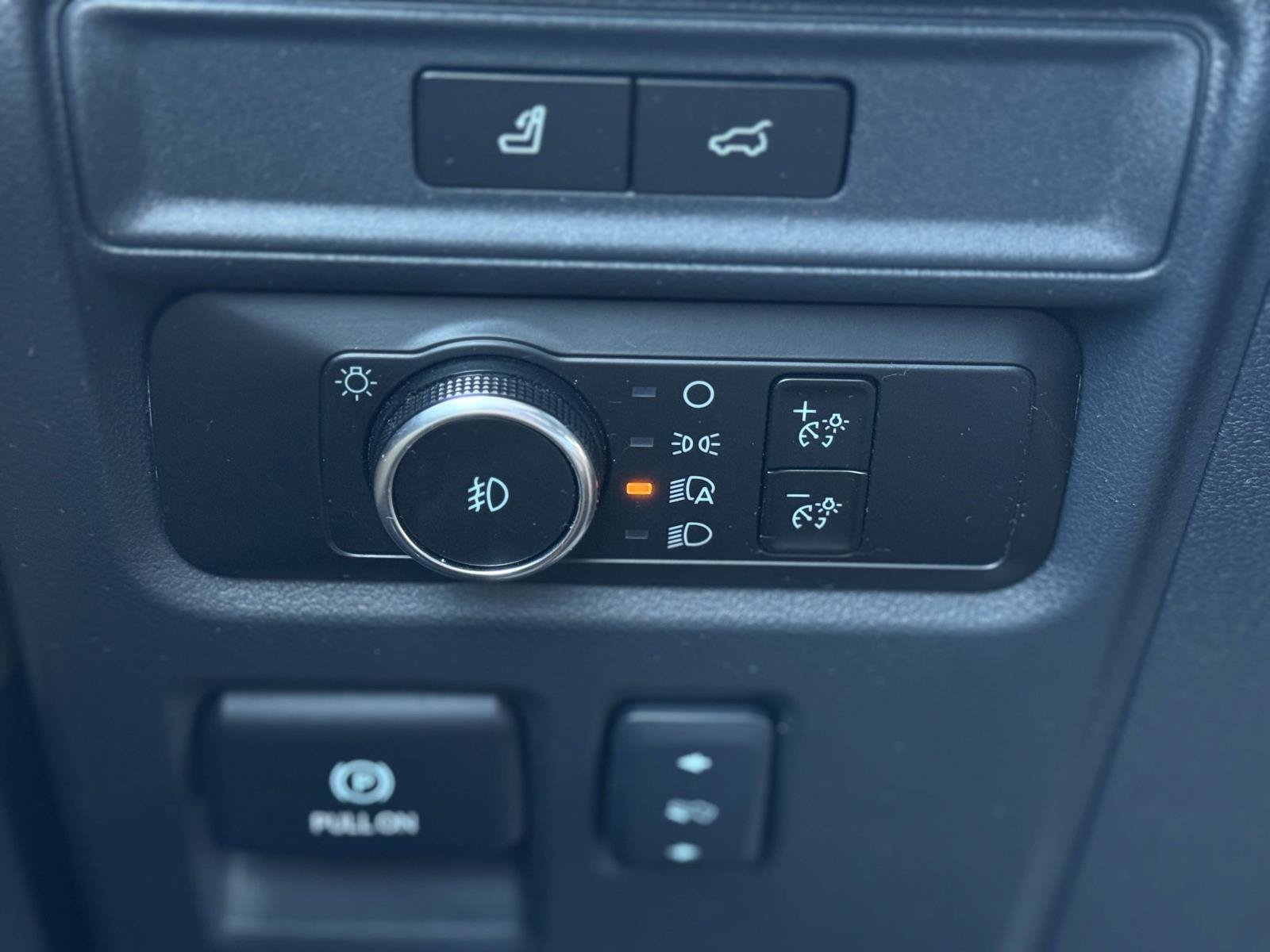 Used 2024 Ford Expedition Limited RWD image 19