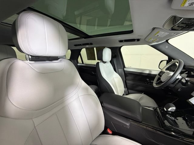 Used 2024 Land Rover Range Rover Sport Dynamic SE AWD/4WD image 29