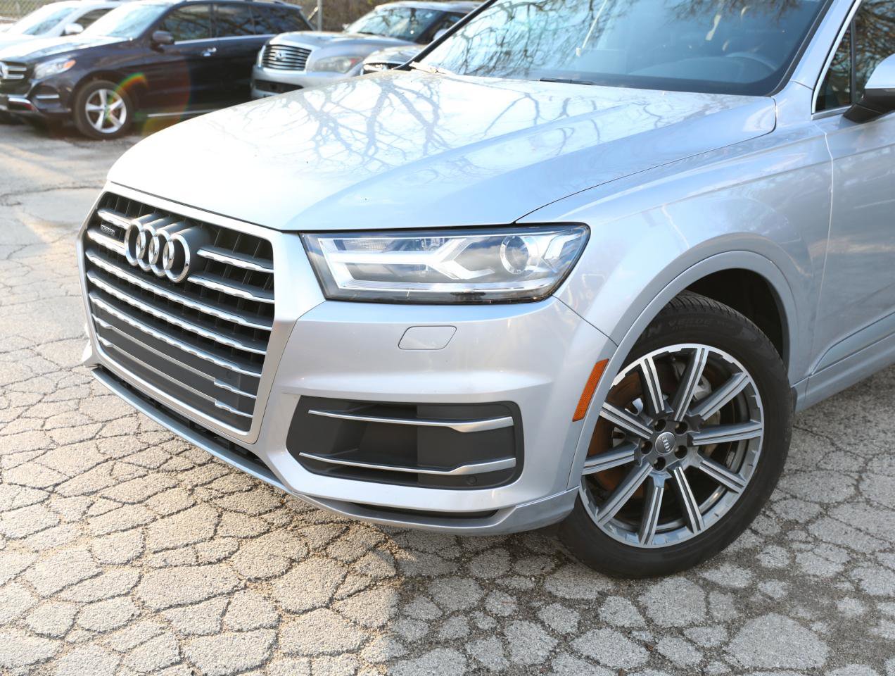 Used 2017 Audi Q7 2.0T Premium image 2