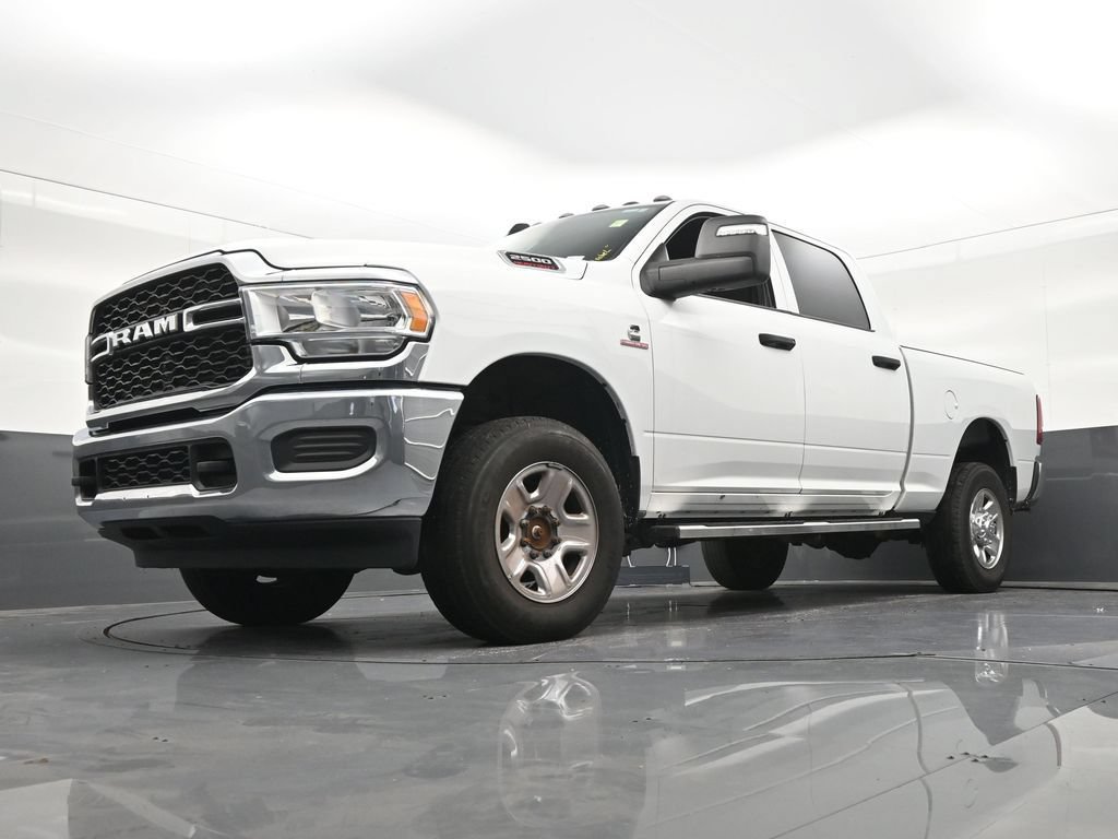 Used 2024 RAM 2500 Tradesman w/ Chrome Appearance Group AWD/4WD image 24