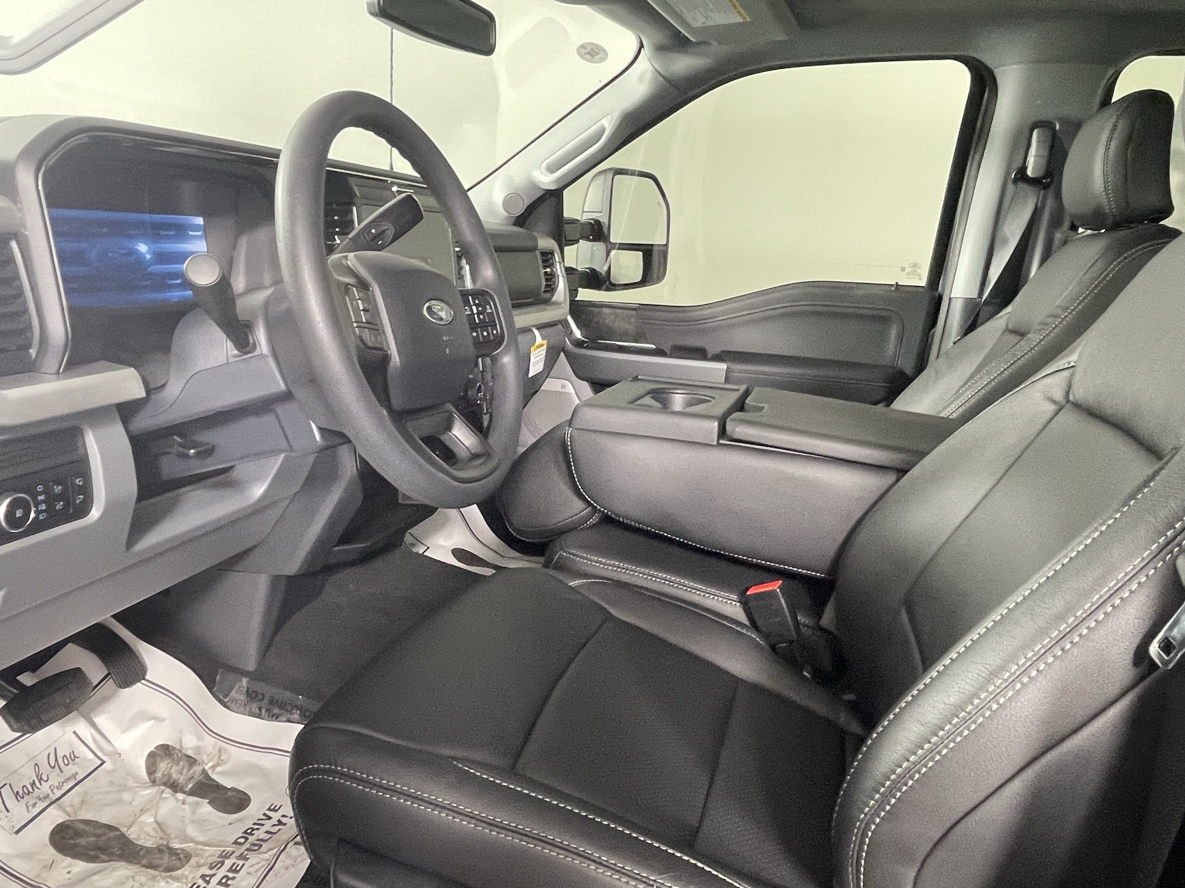 New 2026 Ford F250 XLT w/ XLT Premium Package AWD/4WD image 9