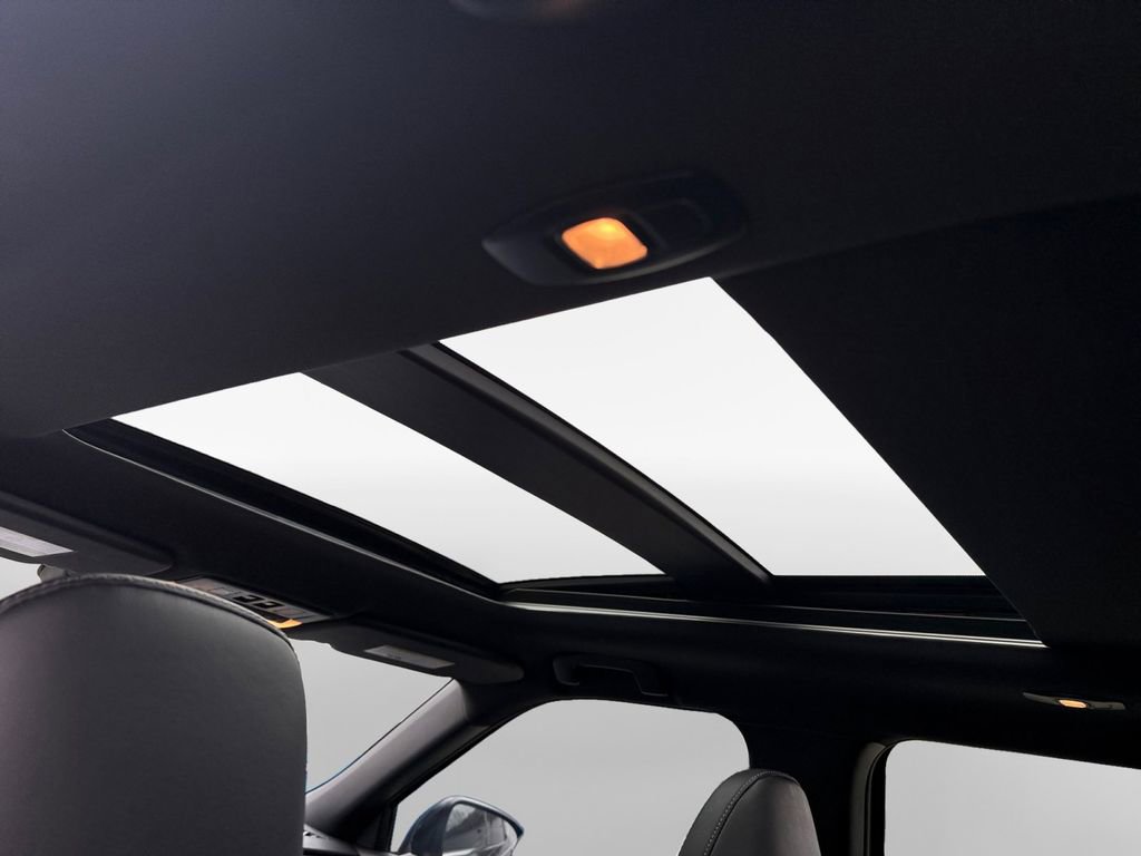 Used 2024 Mitsubishi Outlander SE Black Edition image 23