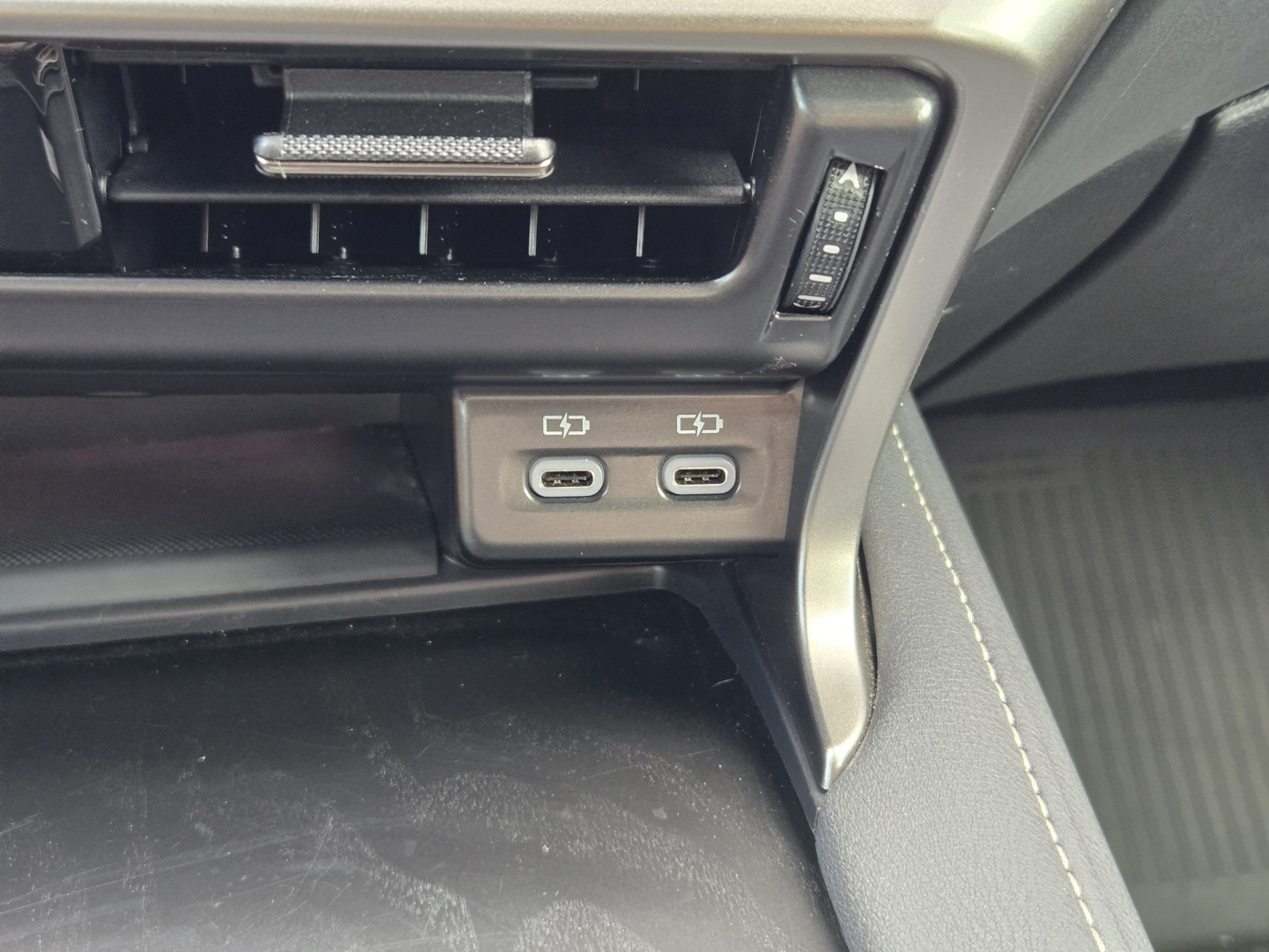 Certified 2025 Lexus RX 350 Premium Plus w/ Convenience Package FWD image 17