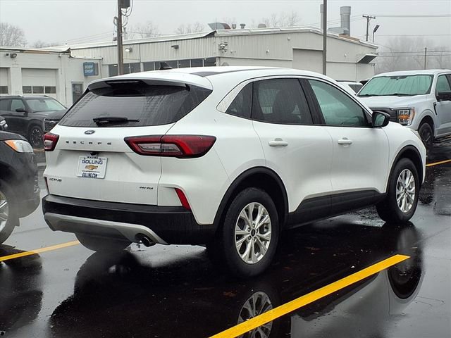 Used 2024 Ford Escape Active image 2