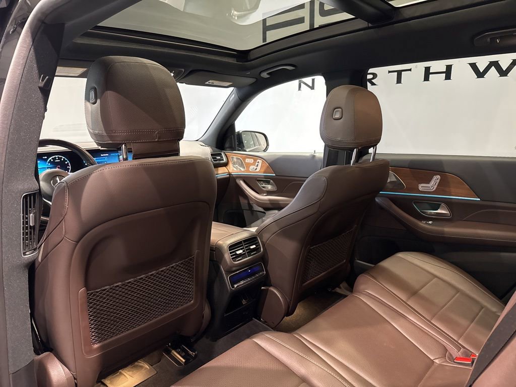 Used 2023 Mercedes-Benz GLS 450 4MATIC w/ AMG Line Exterior image 35